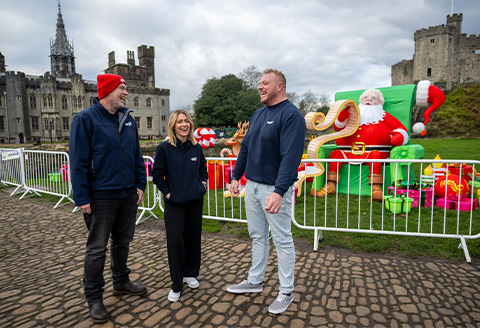 Communities get into the Christmas spirit with Ogi Image